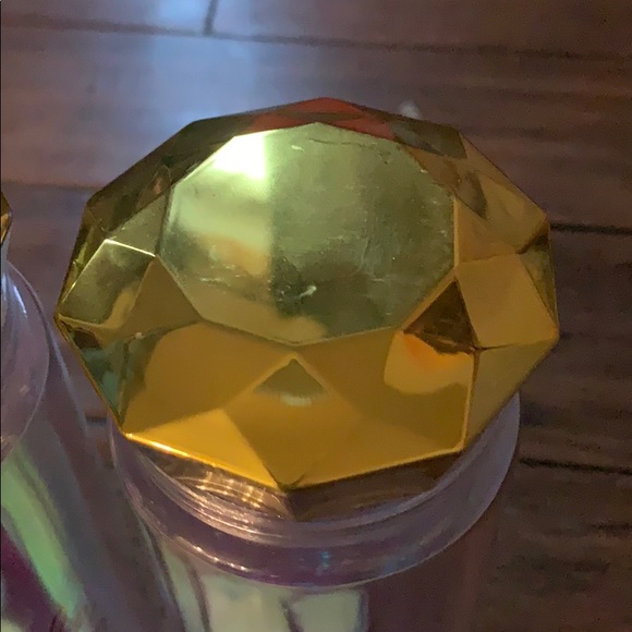 holographic water bottle with gold cap - Picture 3 of 3